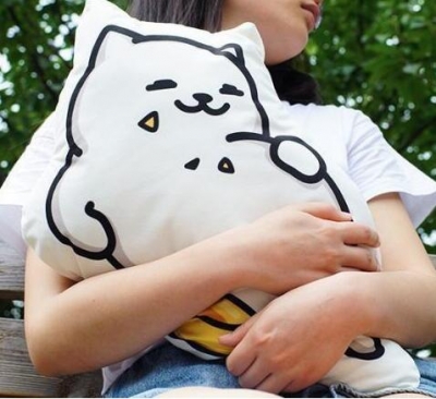 Tubbs Pillow (131) from Neko Atsume