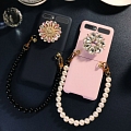 Handmade Cute Elegant Korean Glitters Gems 3D Holder with Pearl Chain Rosa Preto Roxa Telefone Case for Samsung Galaxy Z Flip 3 Cosplay (5G)